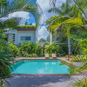 Xscapetulum 4* Tulum
